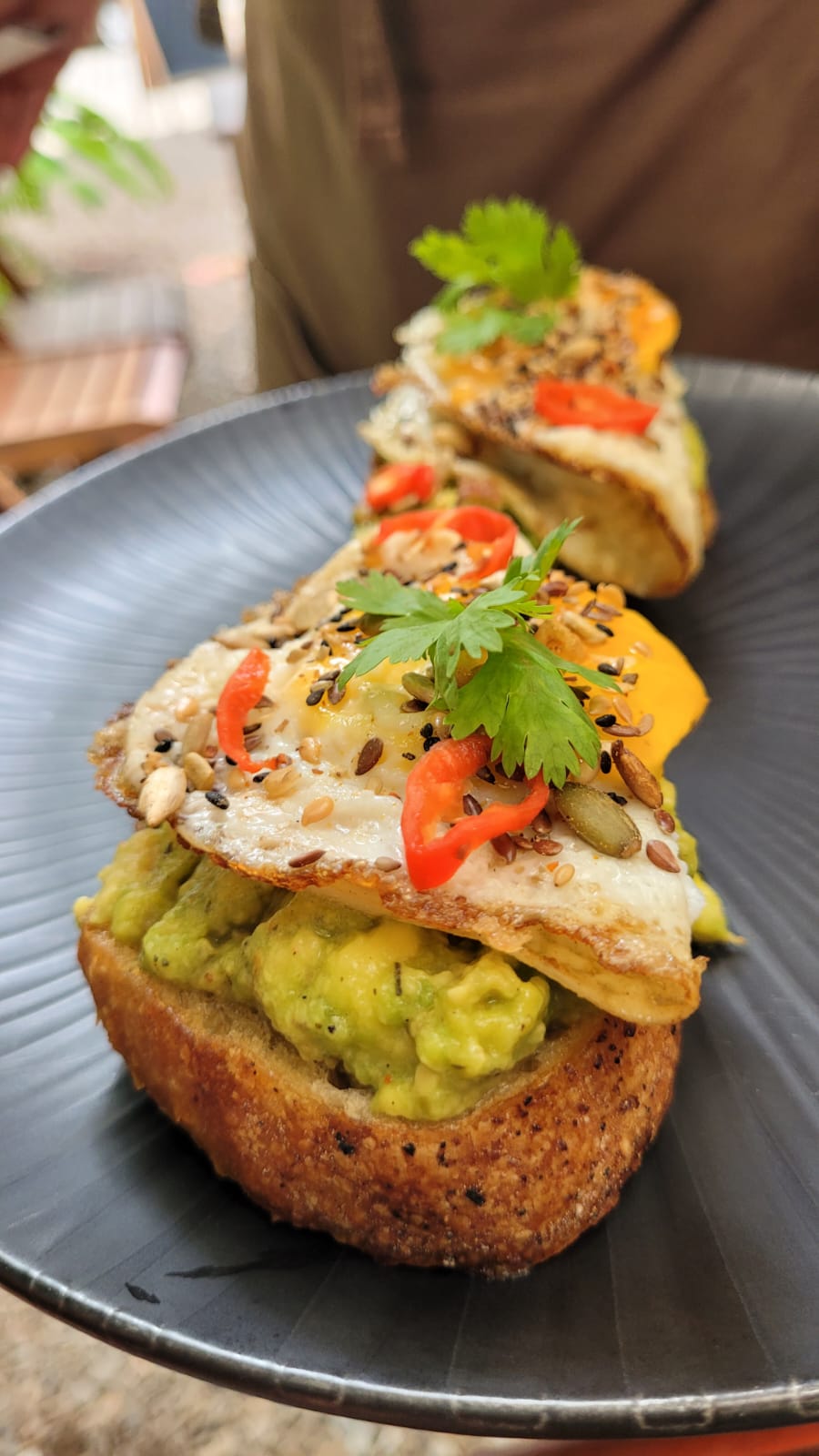 Toast de Abacate com Ovos